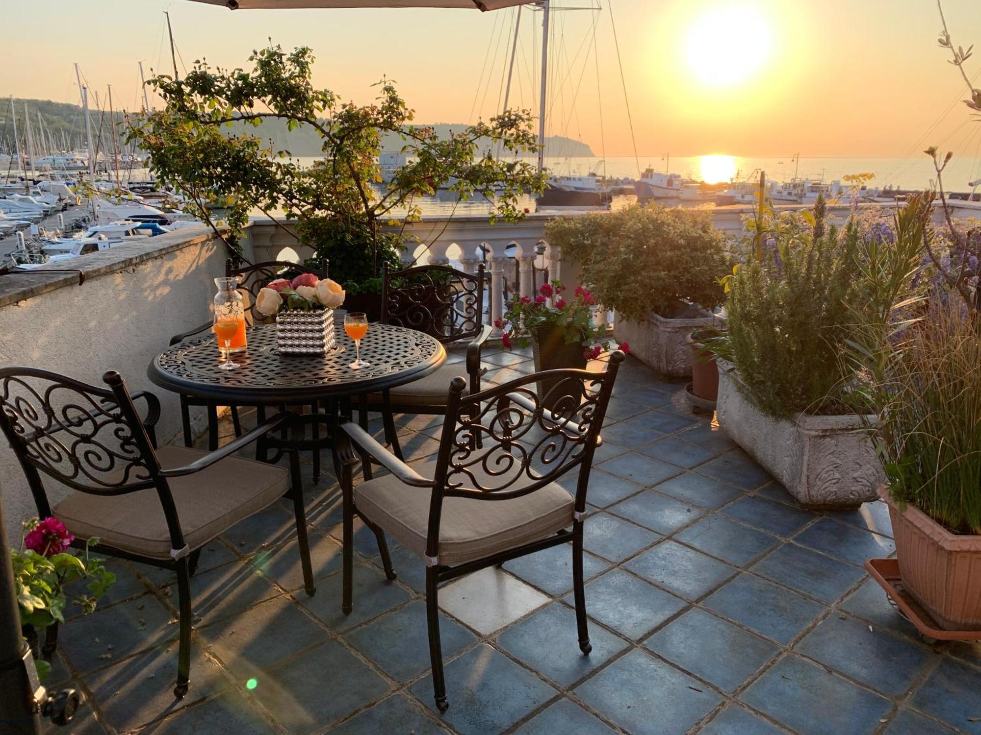 First Row To The Sea - Maremi Izola Apartment Terrace Exterior foto